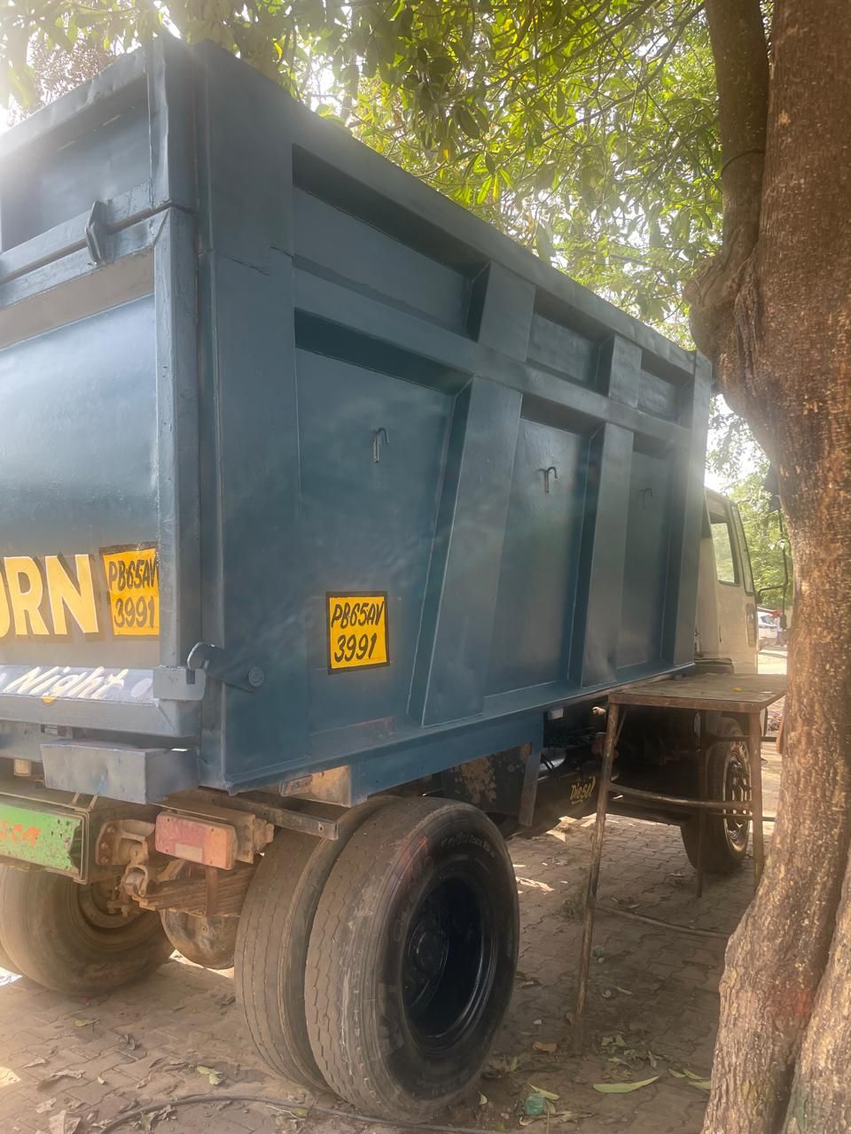 Tipper 1618
