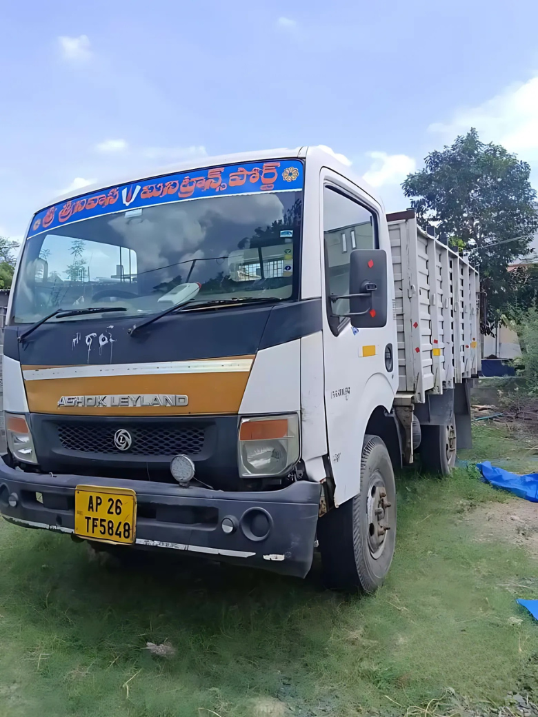 Ashok Leyland PARTNER 4 TYRE