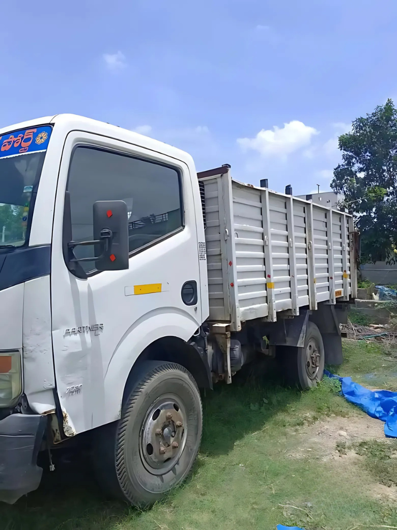 Ashok Leyland PARTNER 4 TYRE