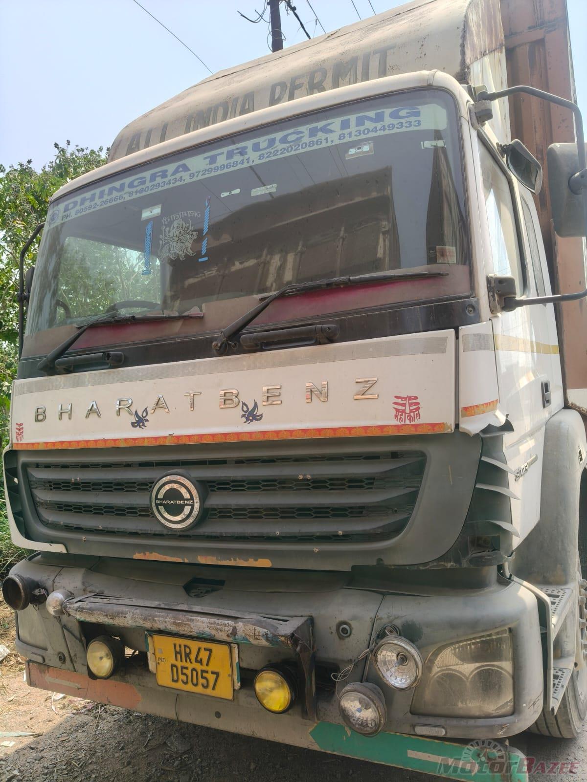 Used Well maintained BharatBenz 3723 container truck. All documents valid (Insurance, Fitness, Permit). Running vehicle, ready for immediate use. Truck