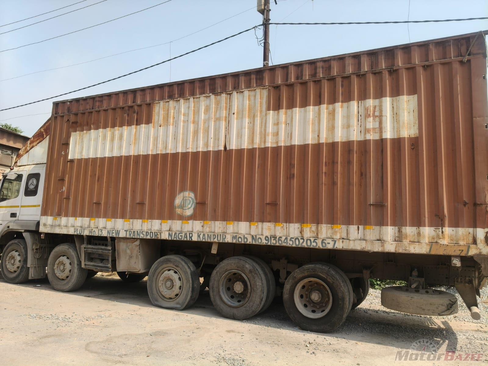 Well maintained BharatBenz 3723 container truck. All documents valid (Insurance, Fitness, Permit). Running vehicle, ready for immediate use.