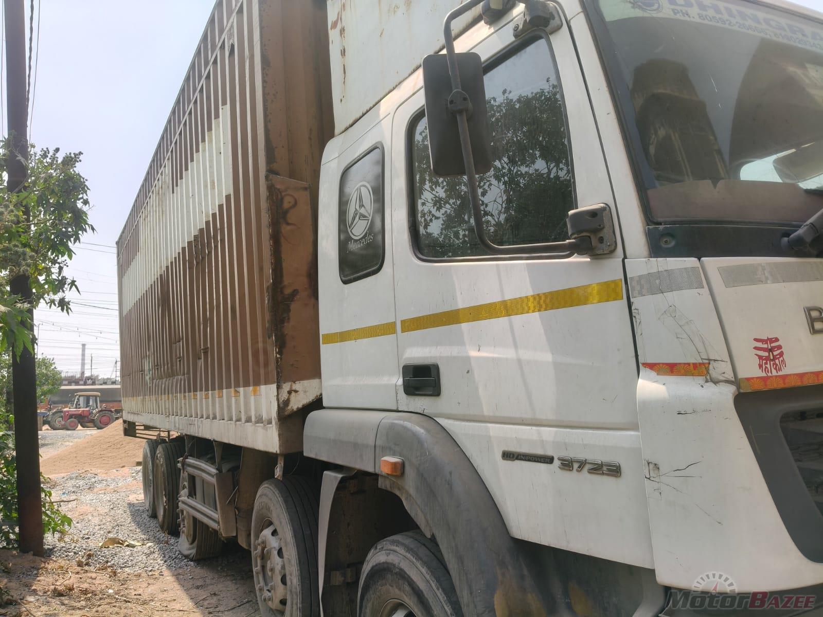 Well maintained BharatBenz 3723 container truck. All documents valid (Insurance, Fitness, Permit). Running vehicle, ready for immediate use.