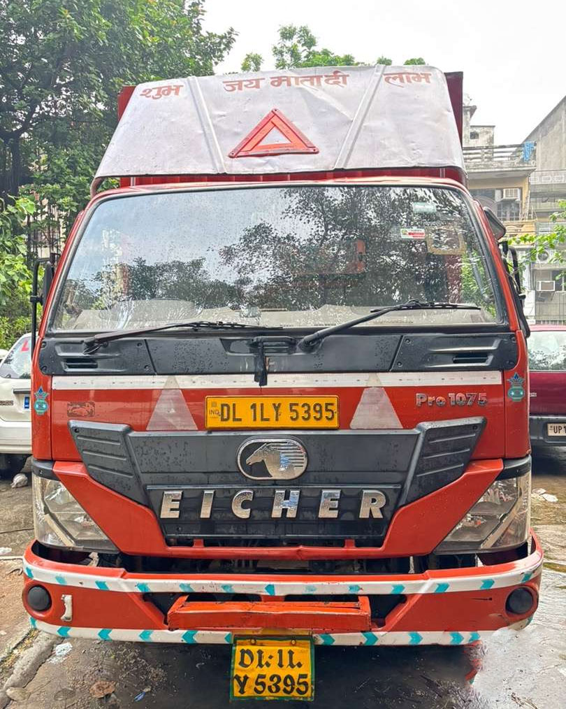 Eicher 1075