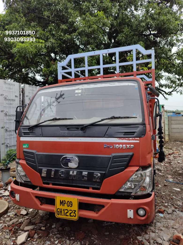 Eicher PRO 1095