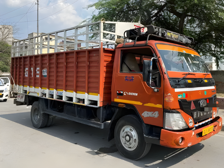 Eicher 1075 diesel all original paint bumper tak Orignal paint