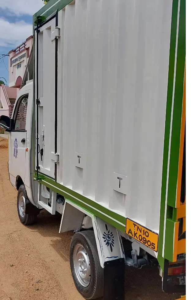 Mahindra MAXXIMO