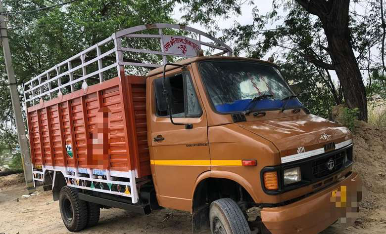 Tata 709 E
