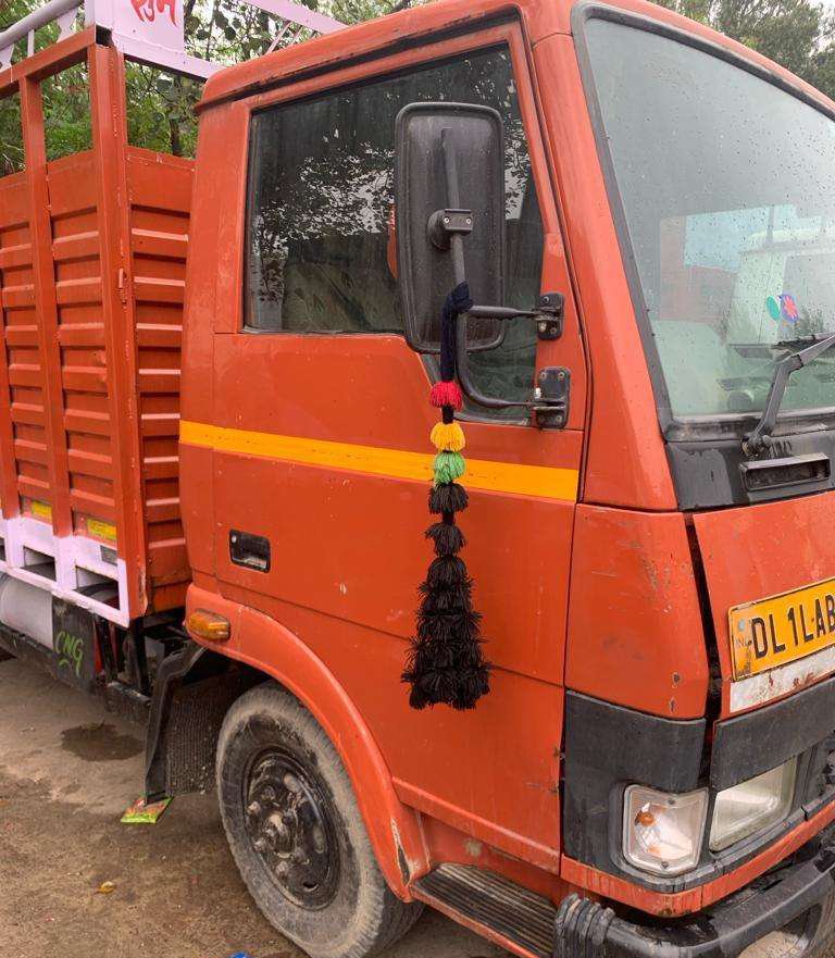 Tata 709 E