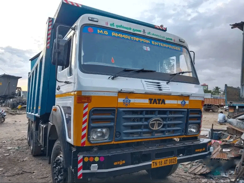 Tata LPK 2518