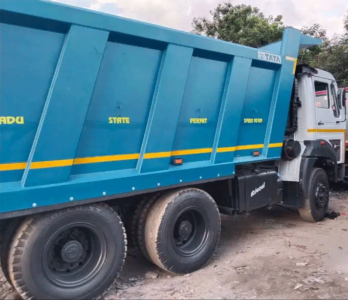 Tata LPK 2518