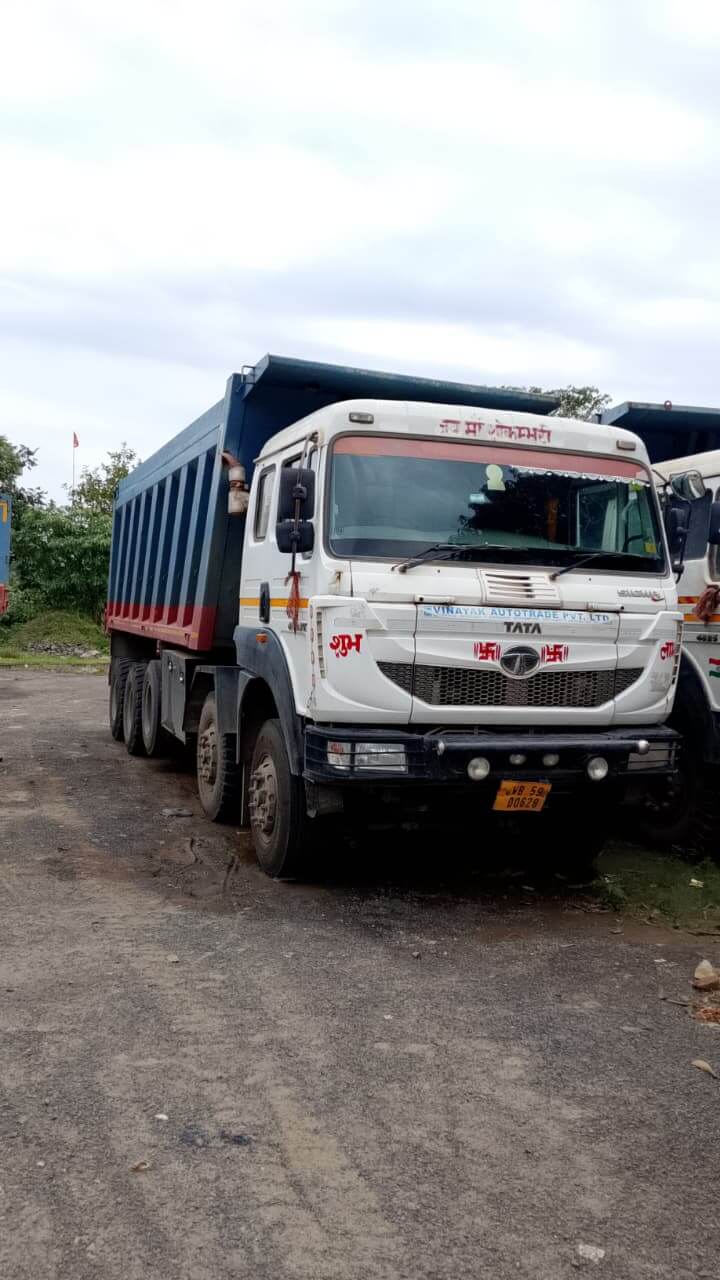 Best Condition 16wheeler TATA Tipper with 90% nylon tyre 2023 model 