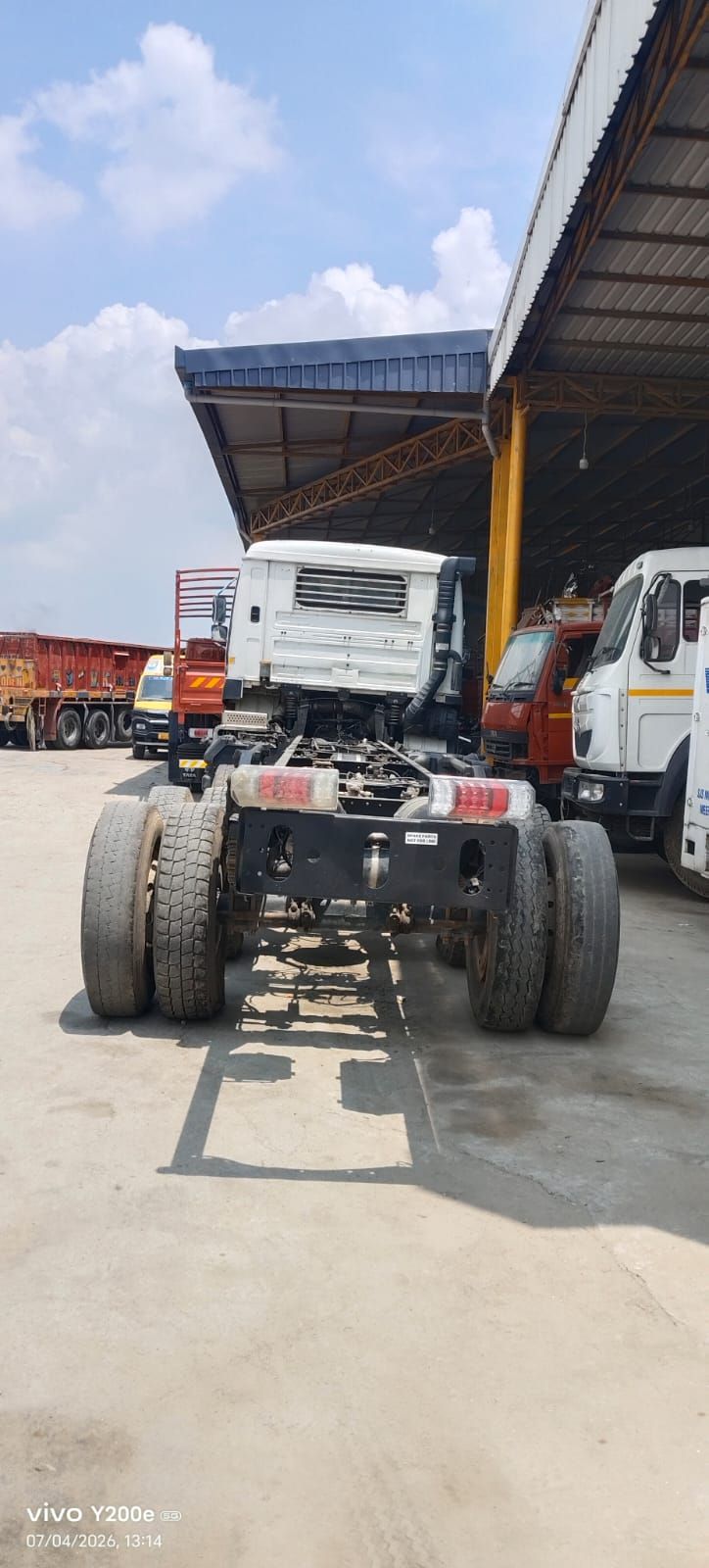 tata signa 4825 tk