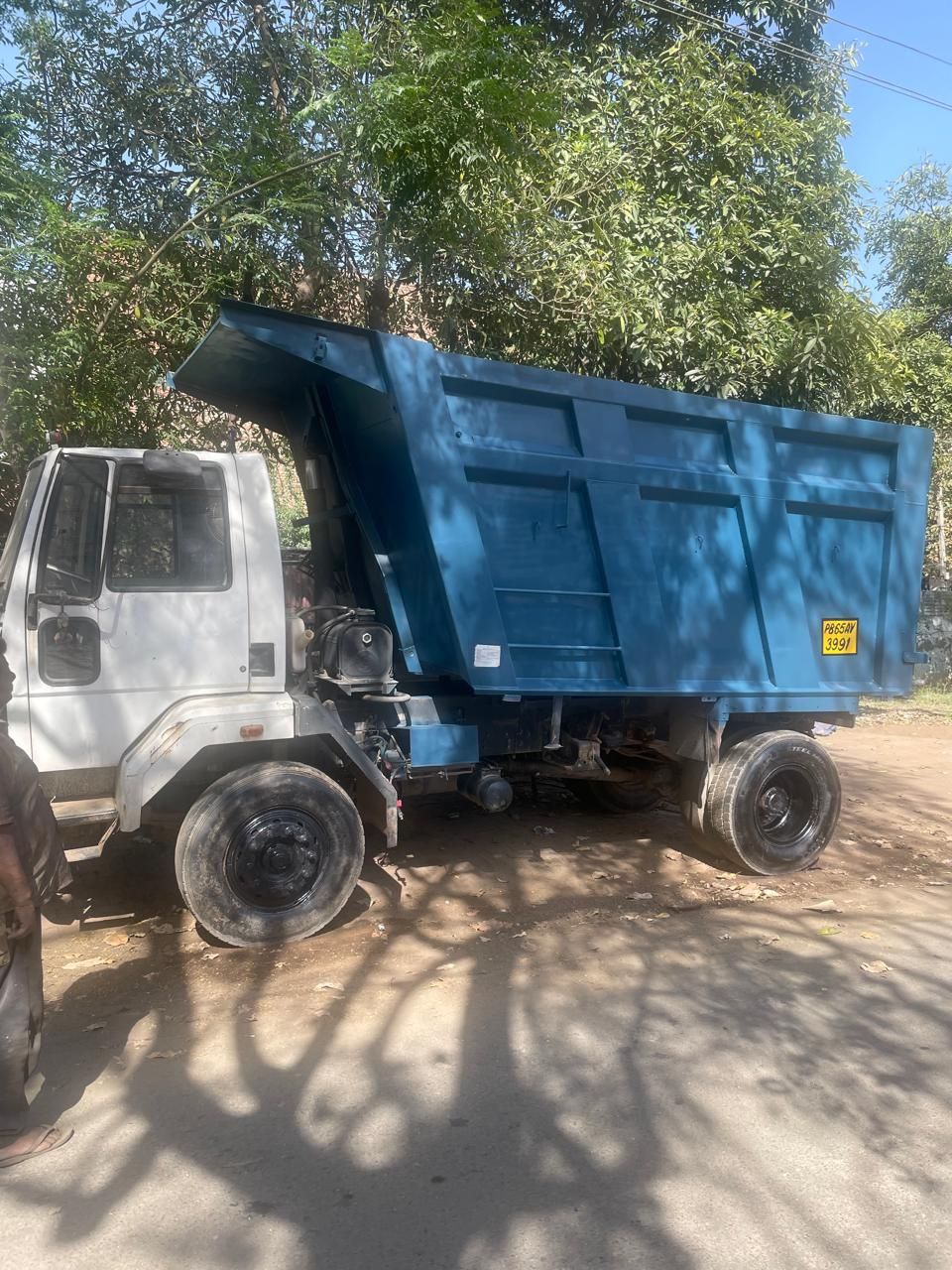 Tipper 1618