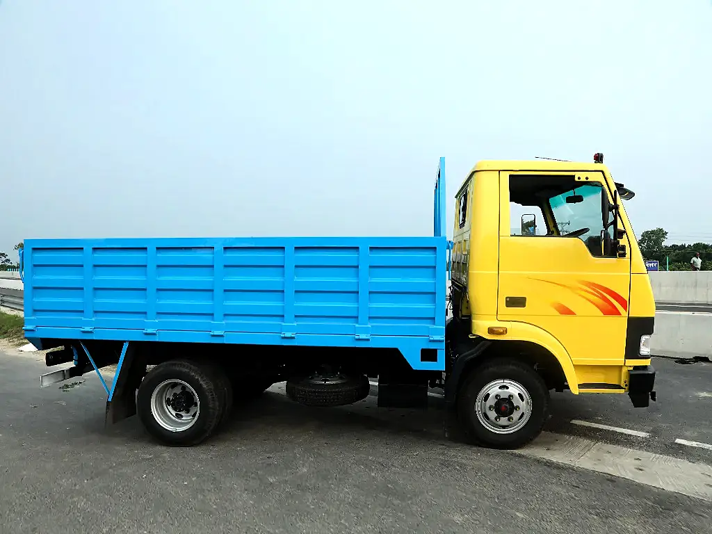 Tata LPT 407